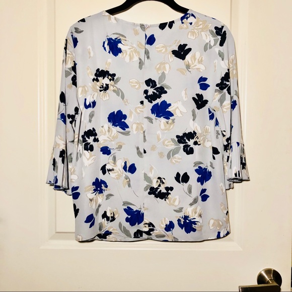 Floral Crepe Top With Pleated Sleeves - Picture 2 of 4